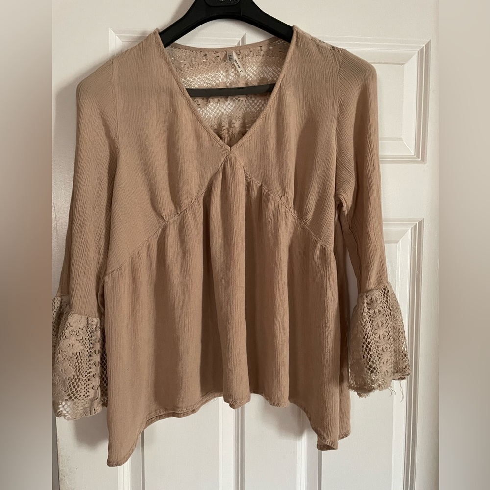 Live 4 Truth boutique top.